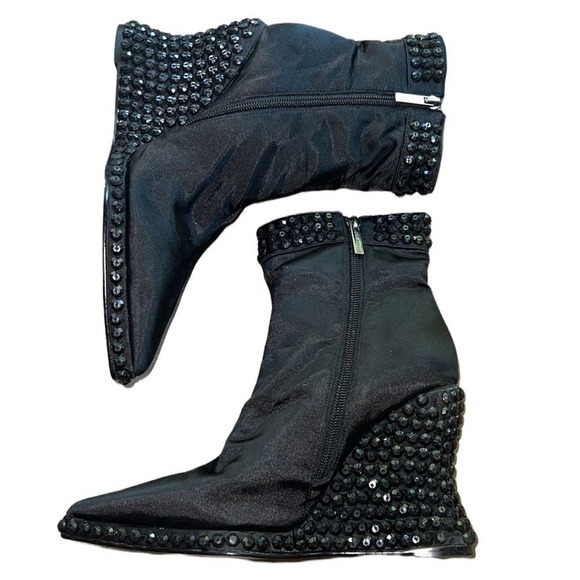 Colin Stuart Wedge Boot Black Satin Beaded Heel Sole Cuff Pointed Toe Size 7.5 - Picture 2 of 12